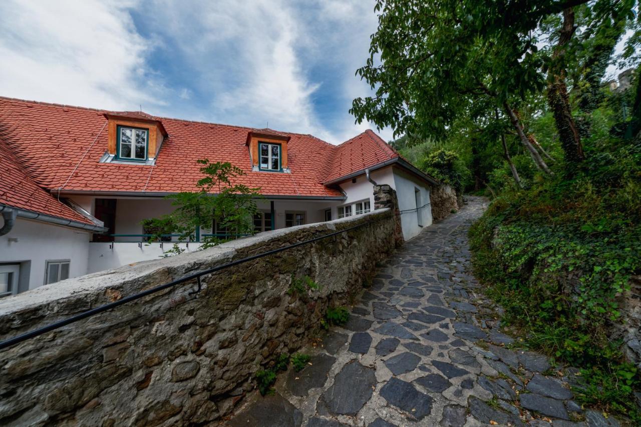 Smile Apartments Zum Goldenen Strauss Dürnstein Exterior foto